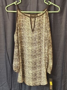 APT. 9 Black and White Patterned Cold-Shoulder Blouse